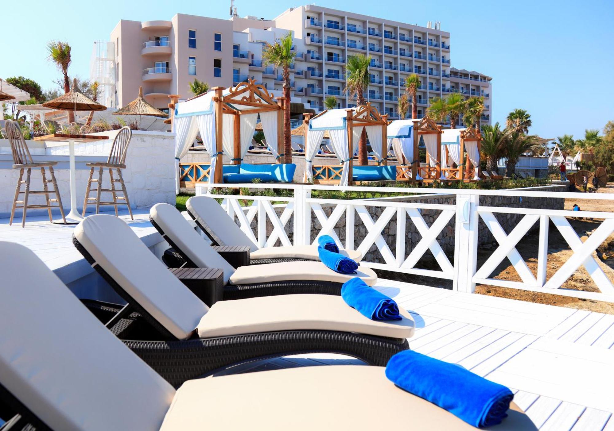 Design Plus Seya Beach Hotel Alaçatı Extérieur photo